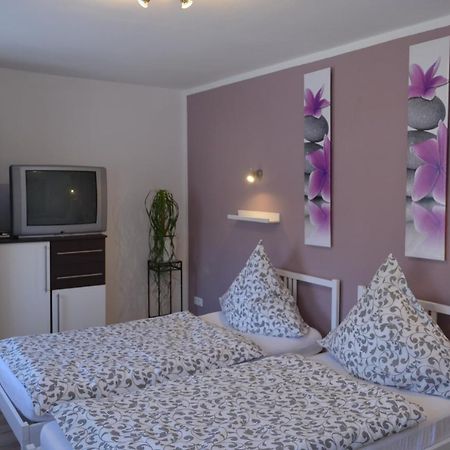 Unterkunft Fuer Arbeiter Und Monteure Gräfrath Exteriér fotografie