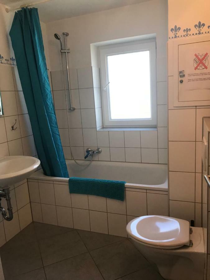 Unterkunft Fuer Arbeiter Und Monteure Gräfrath Exteriér fotografie